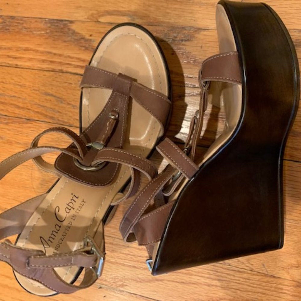 Anna Capri Handcrafted Wedge Sandals Size 8